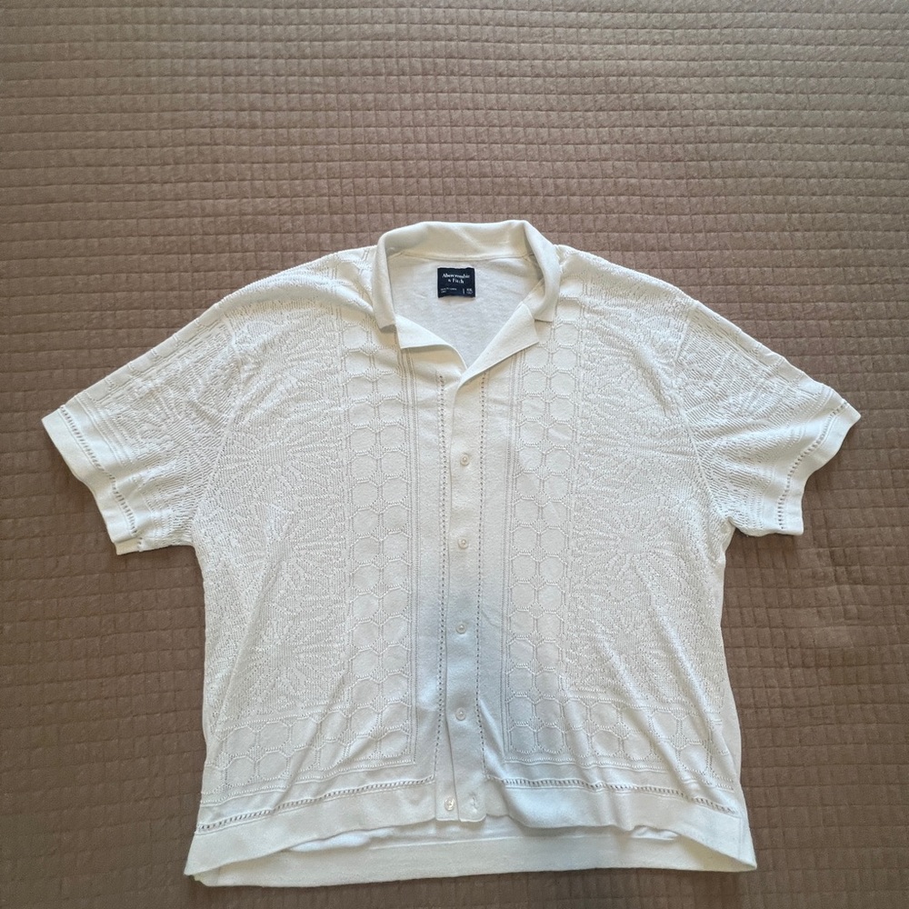 Abercrombie & Fitch Cream Knit Button Down Shirt